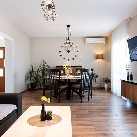 Superior Apartment Sincic 포레치 외부 사진
