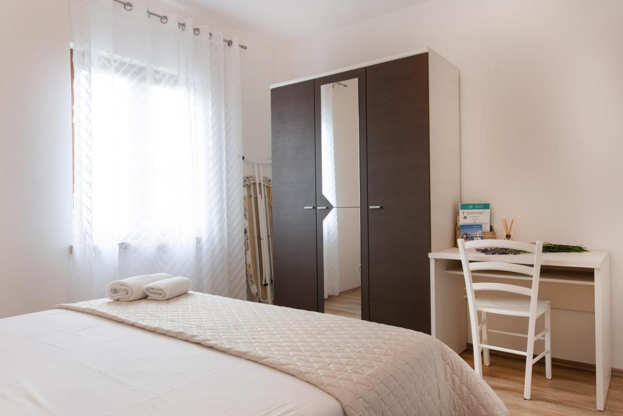 Superior Apartment Sincic 포레치 외부 사진