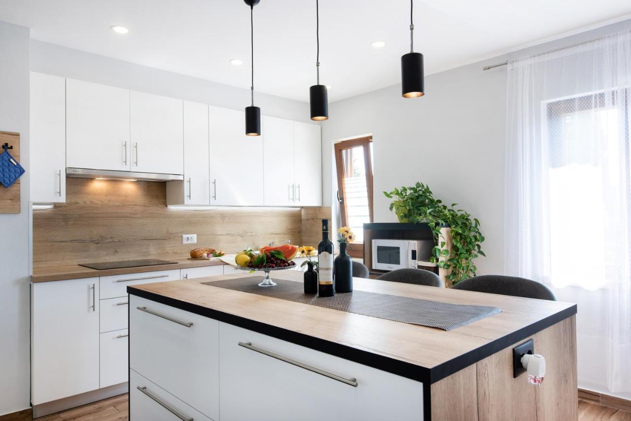 Superior Apartment Sincic 포레치 외부 사진